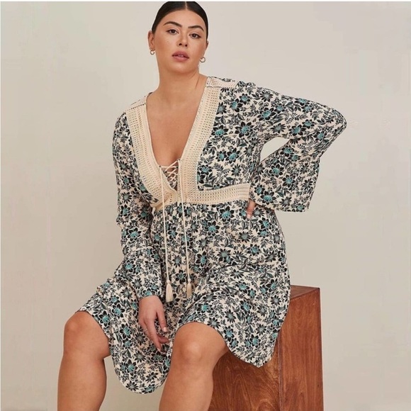 torrid Dresses & Skirts - Torrid Mini Gauze Lace-Up Floral Skater V Neck Dress Beige  Size 4